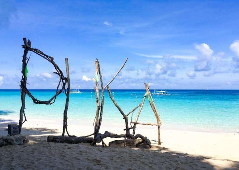 Boracay: Island and Beach-Hopping Boat Tour with Snorkeling - Five things to know before you book