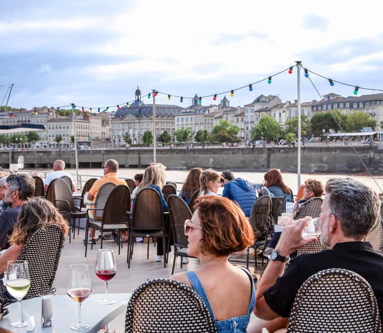 Bordeaux: Guided River Cruise - Finding the Pont de Pierre meeting point
