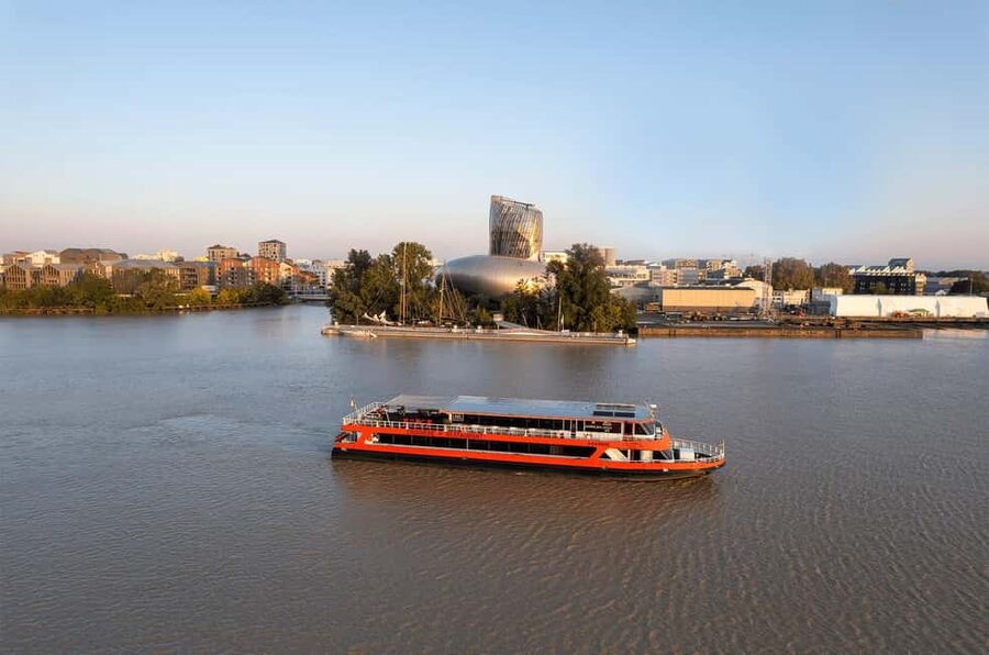 Bordeaux: River Cruise with Commentary, Wine and Canelé - Boarding the Sirius at Quai Richelieu