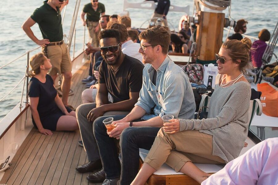Boston: Harbor Champagne Sunset Sail from Rowes Wharf - Sunset is the star of the two-hour cruise