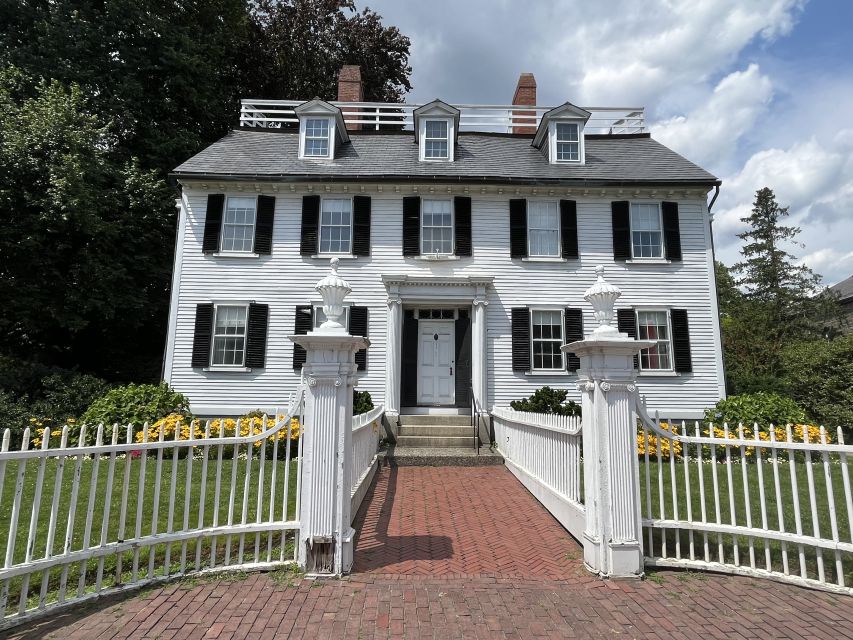 Boston: Salem by Boat – Witch Trials & Walking Tour - Free time for lunch, shopping, and a second look