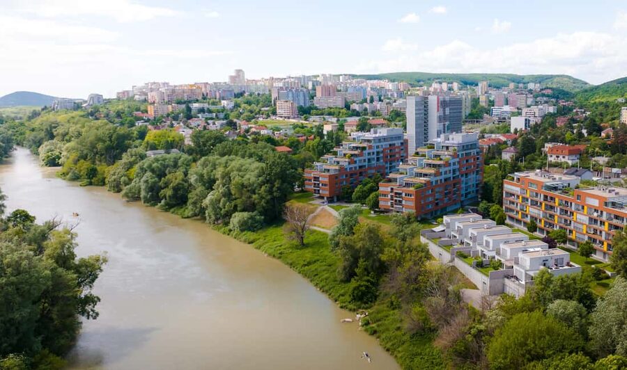 Bratislava: Cruise - Devín Castle Round Trip - Ninety quiet minutes upriver