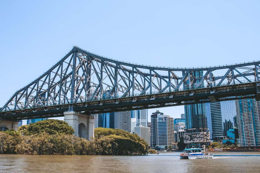 Brisbane: Midday 1.5-Hour Sightseeing Cruise 12.30pm-2.00pm - The central Brisbane riverfront from the water