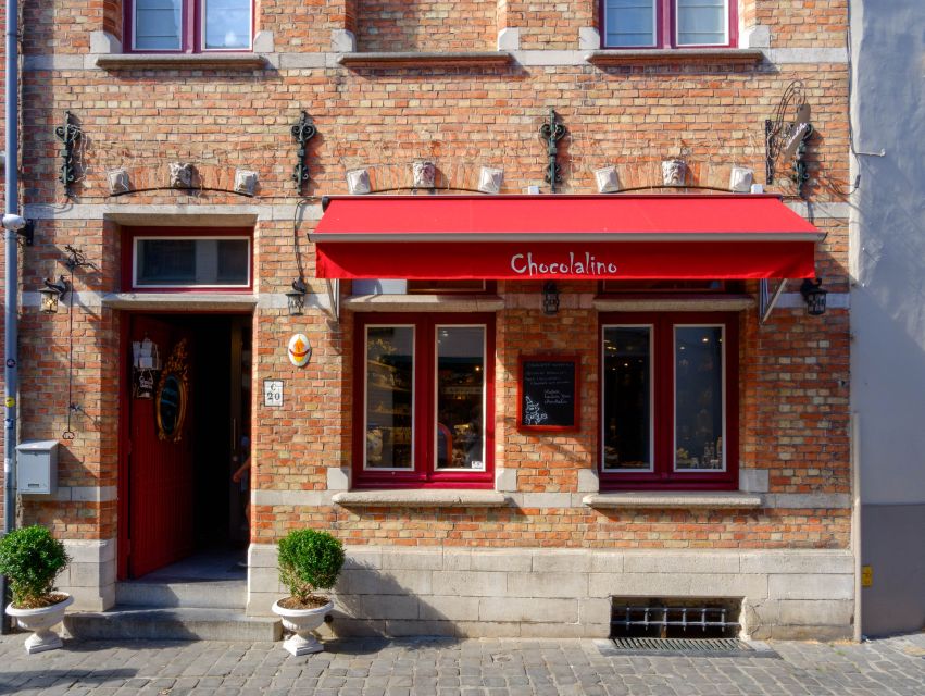 Bruges: Guided Tour & Boat Ride with Optional Beer Tasting - Begijnhof, Walplein, and Stoofstraat