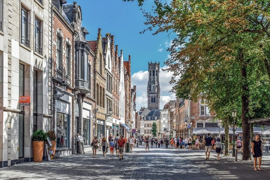 Bruges: Guided Tour & Boat Ride with Optional Beer Tasting - Is the four-beer tasting worth adding?
