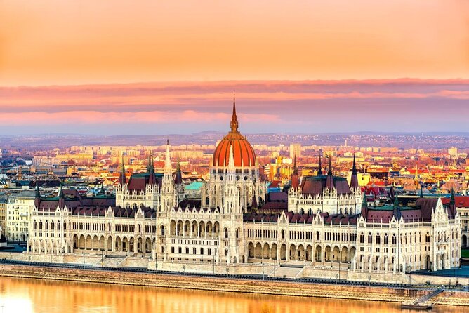 Budapest: 1-Hour Highlights Cruise with Welcome Drink - Key points to know before you board