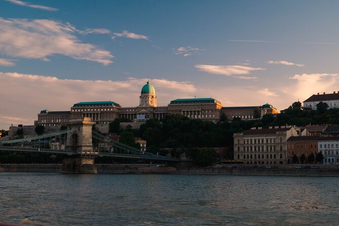 Budapest: 1-Hour Highlights Cruise with Welcome Drink - The dock at Szent István Park