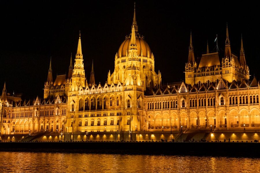 Budapest: Candlelit Dinner River Cruise with Live Music - The boat, windows, and table location