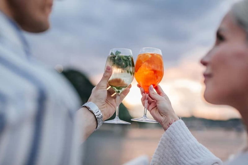 Budapest: Cruise Unlimited Aperol and Prosecco - Parliament, bridges, and the river route