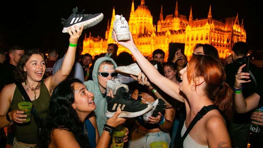 Budapest: Danube Beat Party Cruise with DJ & Drink Packages - Key points to know before you book
