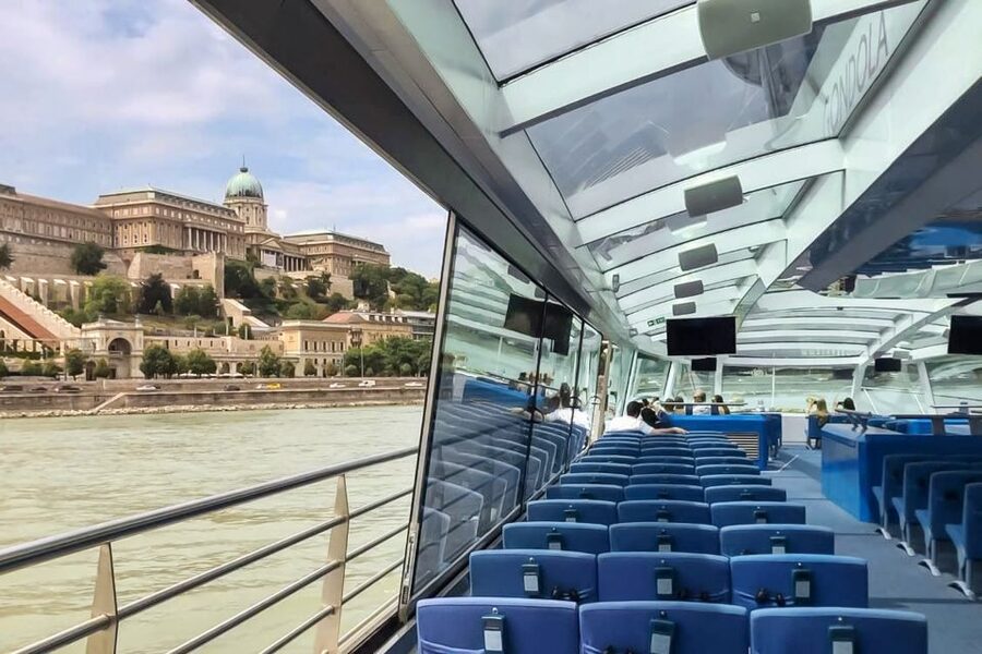 Budapest: Daytime Sightseeing Boat Cruise - Value at about $23 per person