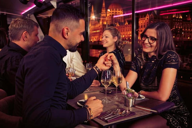 Budapest: Evening Cruise with 4-Course Dinner - A sunset start at Petőfi Square