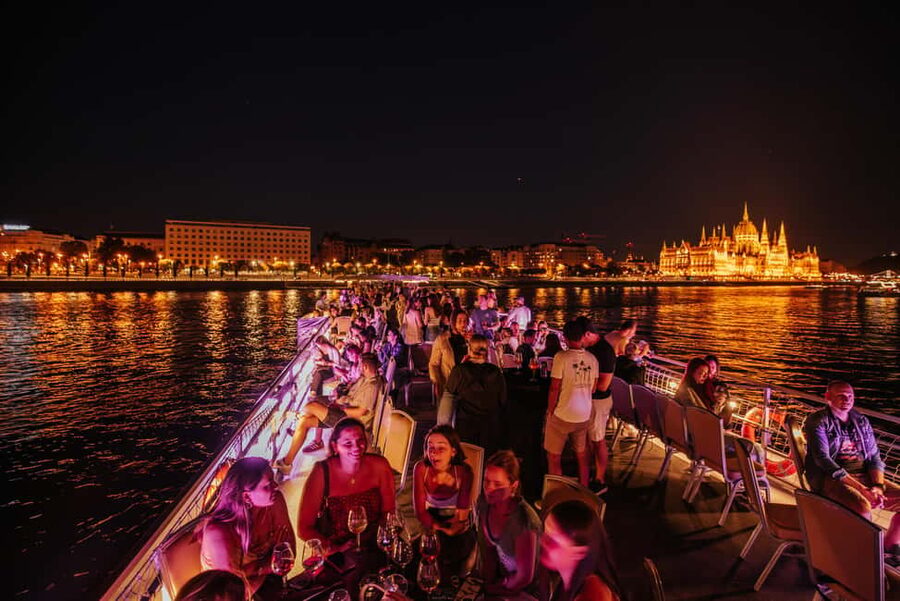 Budapest: Lotus Cruise with Unlimited Aperol and Prosecco - Meeting the Floating Lotus at Pier 9