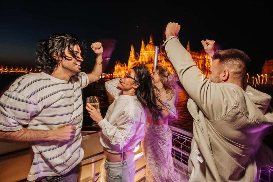 Budapest: Lotus Cruise with Unlimited Aperol and Prosecco - What $29 really buys you
