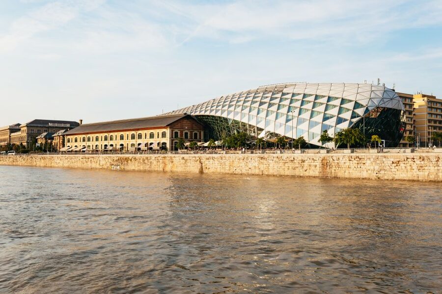 Budapest: Nighttime or Daytime Sightseeing Cruise - Key points to know before boarding