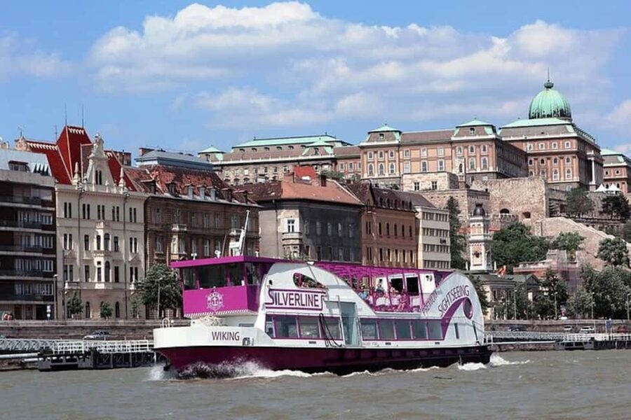 Budapest: Unlimited Drink Cruise - Buda Castle, Gellért Hill, and the Citadella