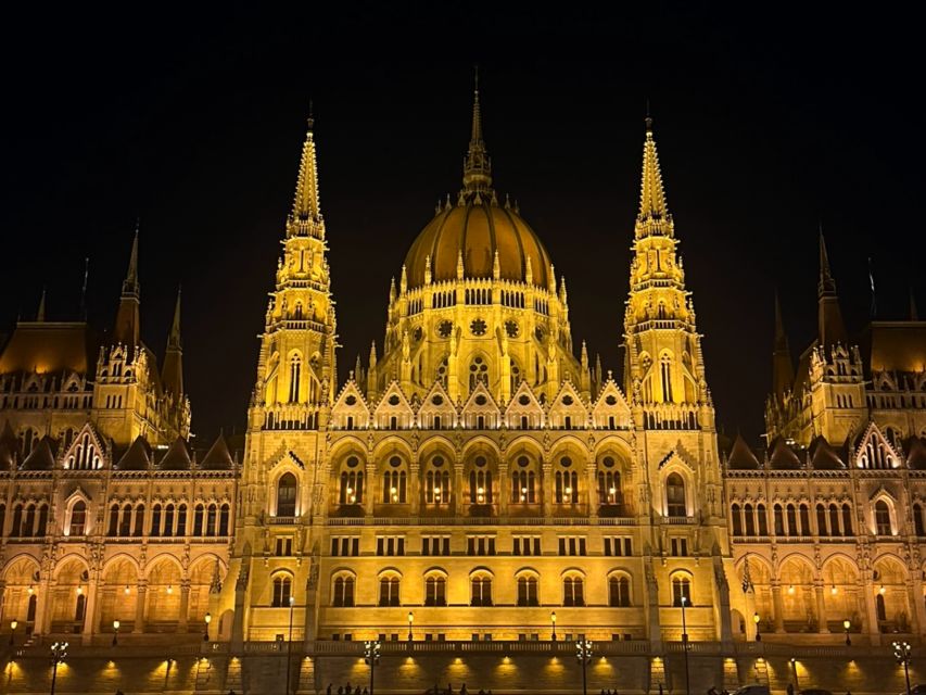 Budapest: Unlimited Prosecco, Beer and Aperol Spritz Cruise - Why a Danube cruise works so well in Budapest