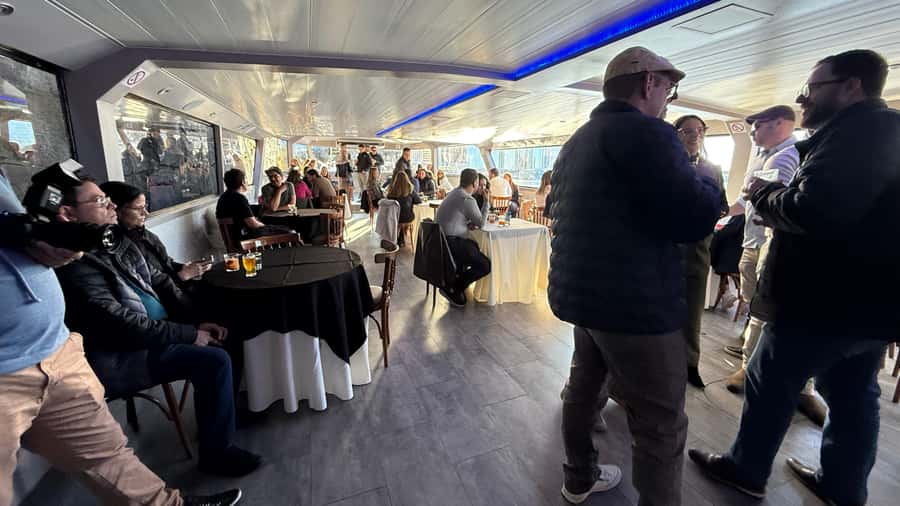 Buenos Aires: Puerto Madero Sunset Cruise with Open Bar - A sunset cruise with a Buenos Aires soundtrack
