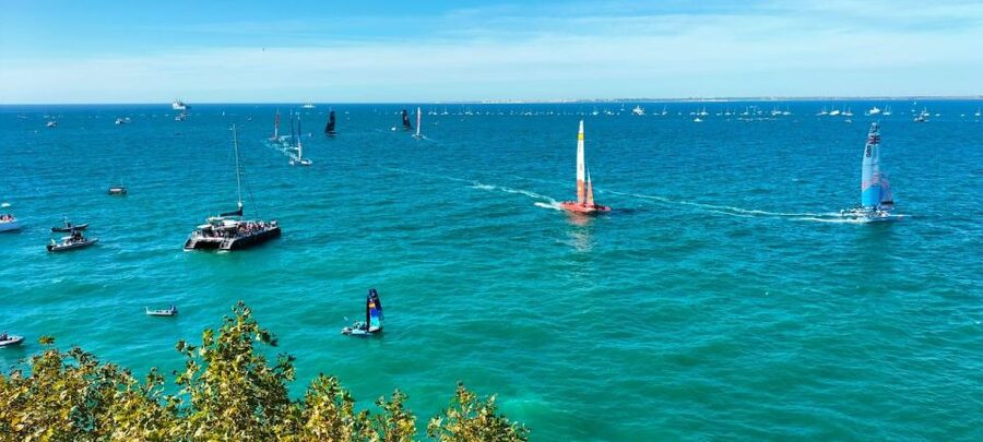 Cádiz: Bay of Cádiz Catamaran Tour with Host - How much sailing will you actually do?