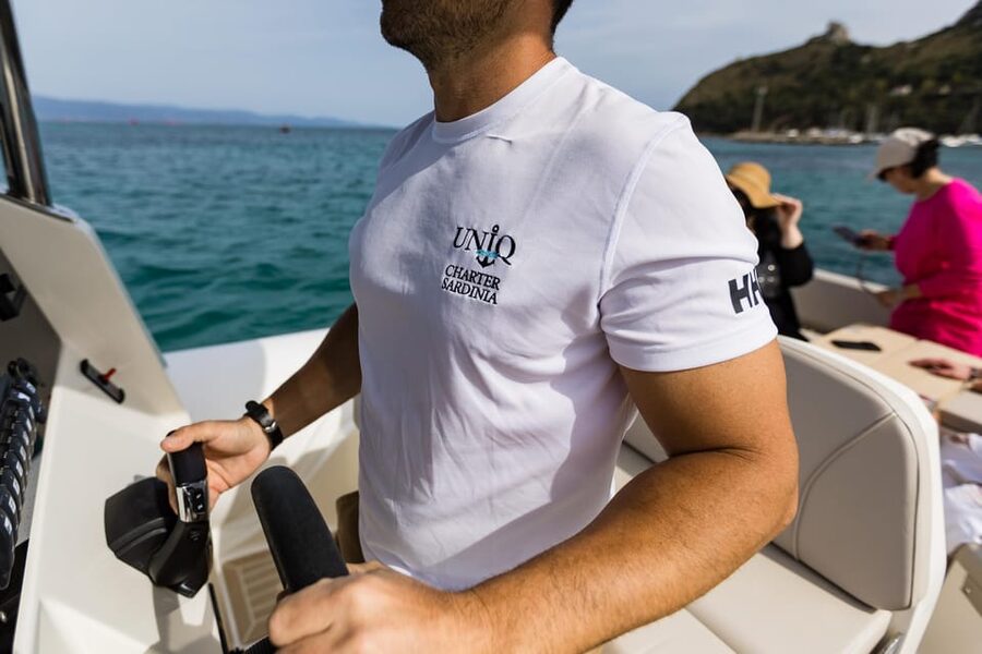 Cagliari: Boat Tour with 5 Snorkeling Stops & Free Drinks - Poetto offers a short beach-side pause