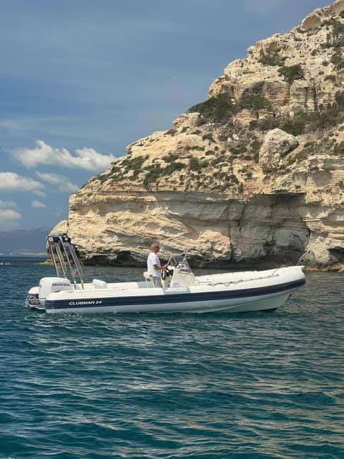 Cagliari: Devil's saddle boat tour, 4 stops and prosecco - Grotta dei Colombi and the Coastline in Motion