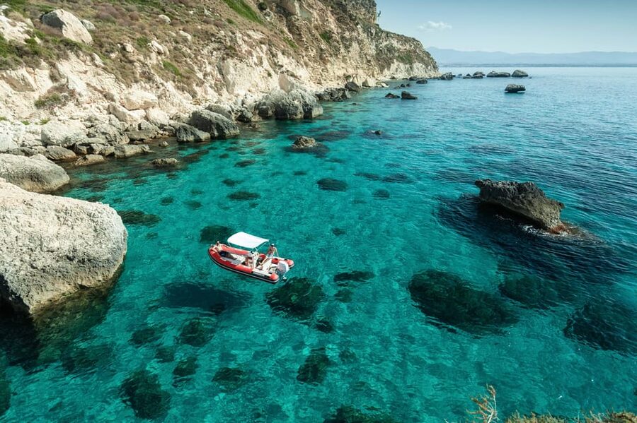 Cagliari: Devil's Saddle Boat Tour with Spritz and Chips - Grotta dei Colombi: The Main Water Stop