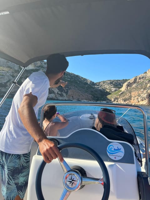 Cagliari: Devil's Saddle Boat Tour with Spritz and Chips - Poetto and the Ride Back