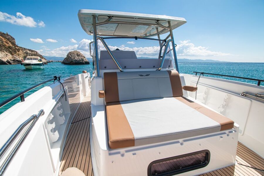 Cagliari: Luxury Motorboat Tour with 3 Swim Stops & Wine - Why this short Cagliari cruise works so well