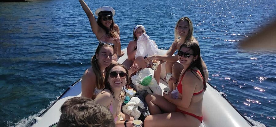 Cagliari: Sella del Diavolo Boat Magic Tour Drinks & Snacks - Captain Valter and the human touch