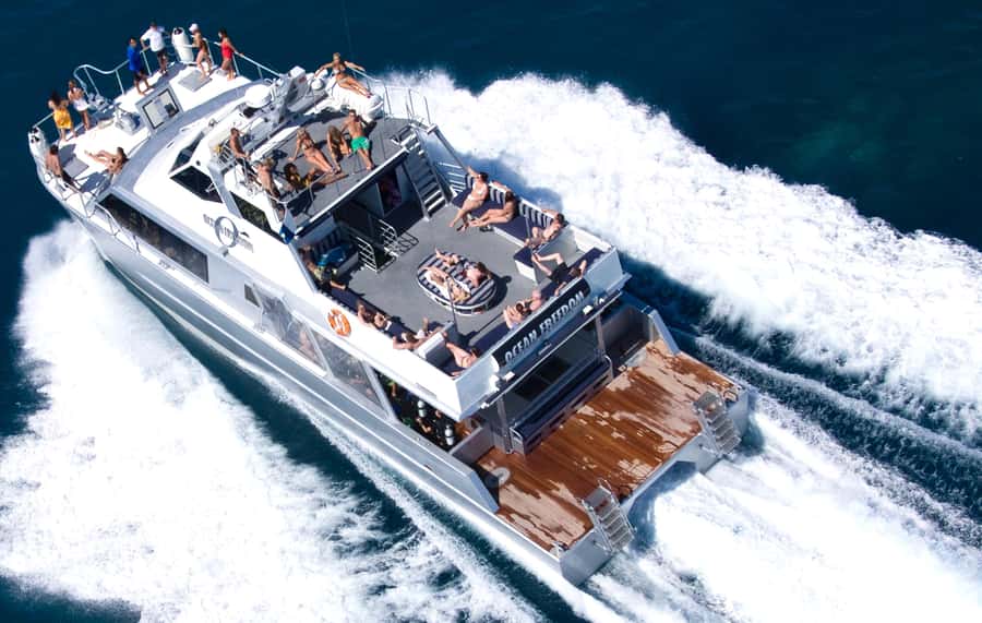 Cairns: Outer and Coral Cay Snorkel and Dive Cruise - Key points before you book