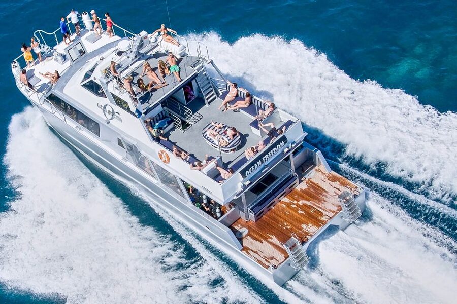Cairns: Outer and Coral Cay Snorkel and Dive Cruise - Who should book this Cairns reef trip?