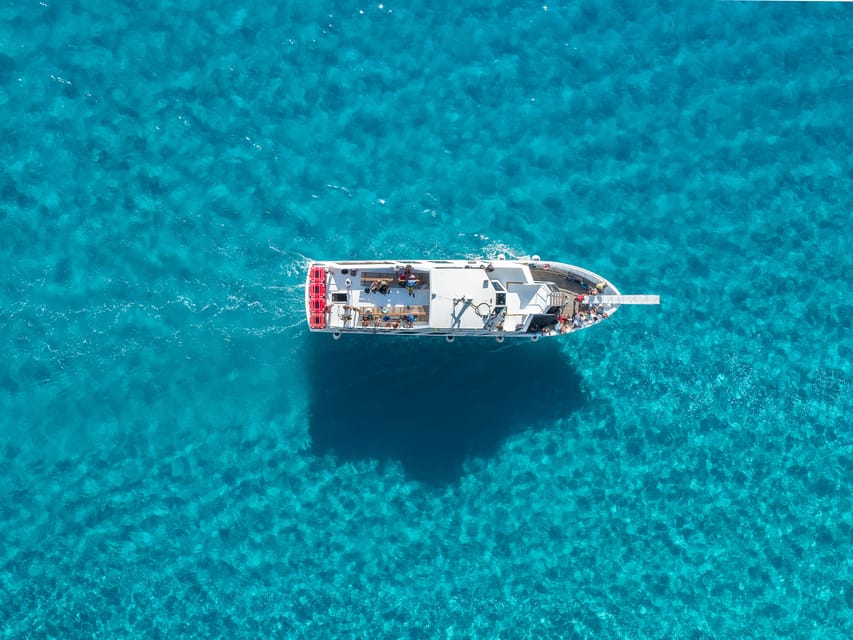 Cala Gonone:Cruise in the Gulf of Orosei with Cala Goloritzé - Cala Luna and its famous shoreline