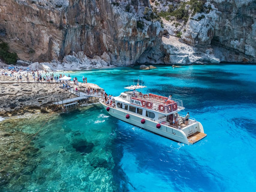 Cala Gonone:Cruise in the Gulf of Orosei with Cala Goloritzé - Starting at Cala Gonone port