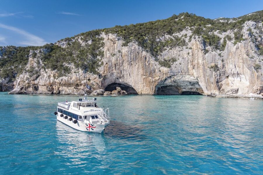 Cala Gonone: Grotta del Bue Marino and Cala Luna Boat Tour - Key points to know before booking
