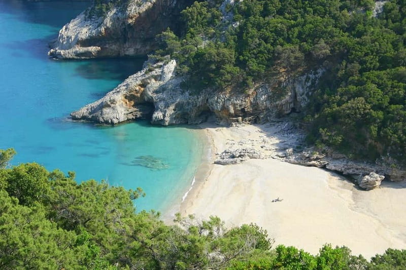 Cala Gonone: Gulf of Orosei Cruise with Cala Goloritzè - Boat Comfort, Transfers, and Boarding