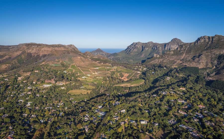 Cape Town: 2 Oceans Helicopter Flight with Boat Tour Ticket - What two oceans really means here