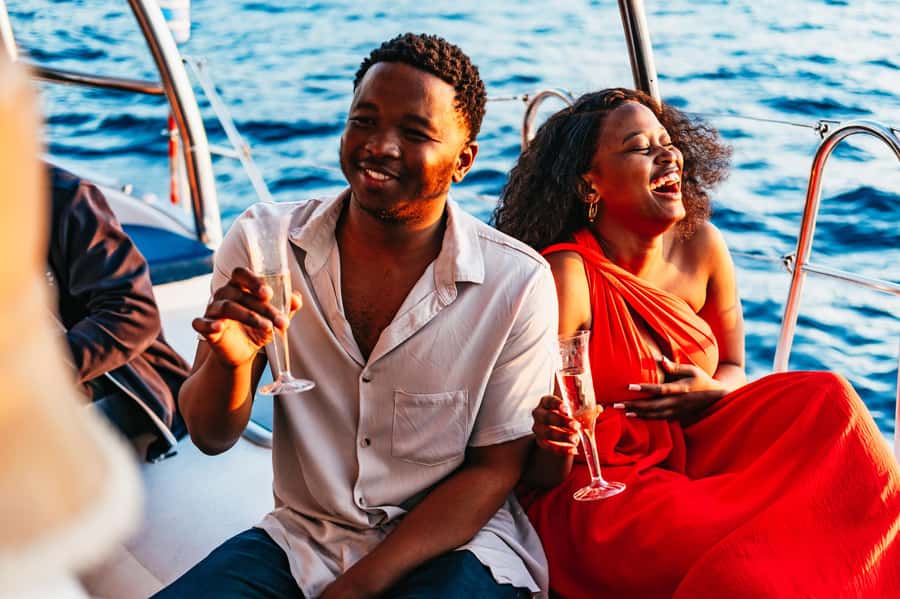 Cape Town: Sunset Catamaran Cruise on Table Bay with Bubbles - Space, photos, and the real drawbacks