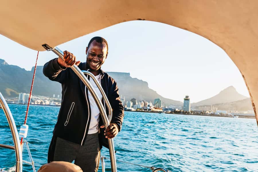 Cape Town: Sunset Catamaran Cruise on Table Bay with Bubbles - Boarding at the V&A Waterfront