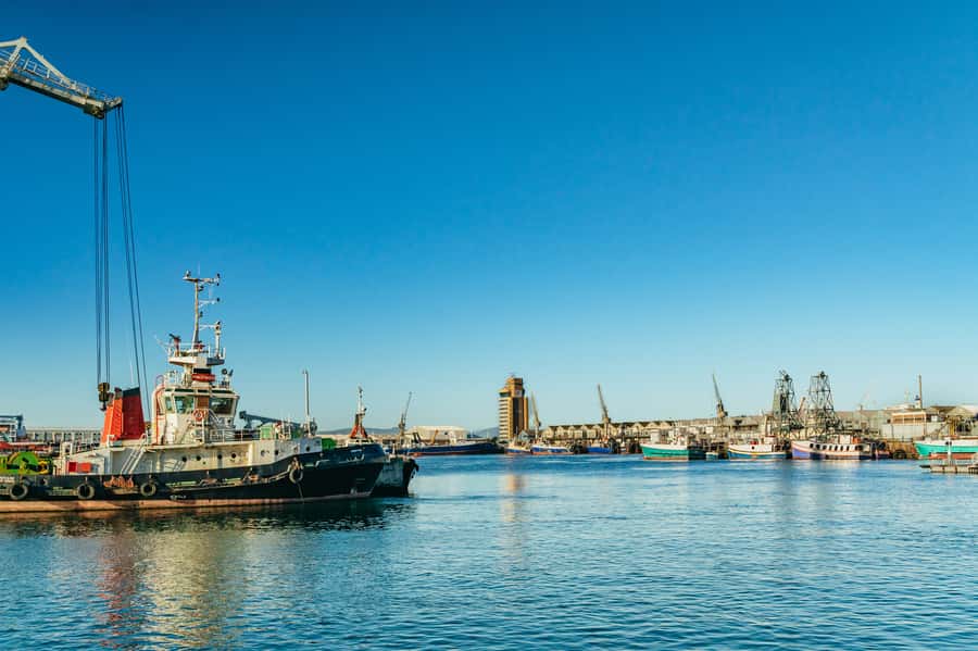 Cape Town: Sunset Champagne Cruise and 3-Course Dinner - When the weather changes the plan