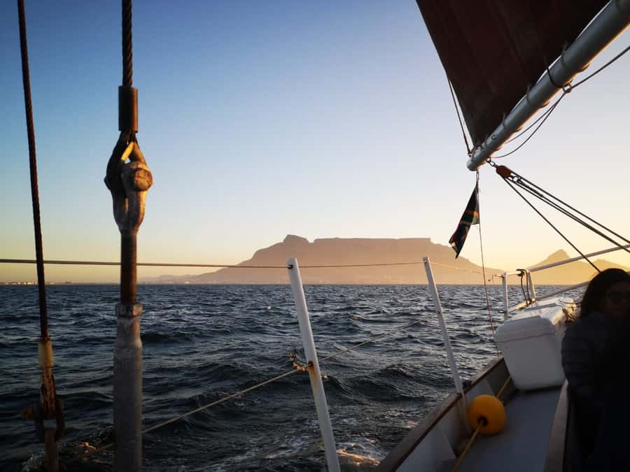 Cape Town: Sunset Cruise from V&A Waterfront with Bubbly - Setting out across Table Bay