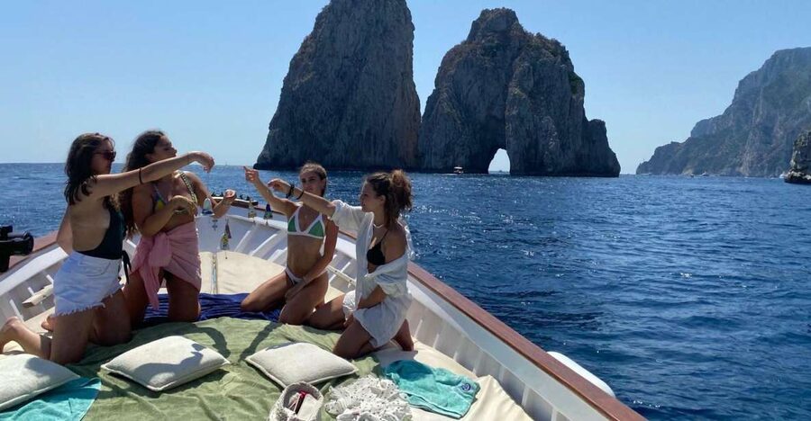 Capri: Island and Grottos Boat Cruise with Snacks and Drinks - The Green Grotto and the best chance to swim