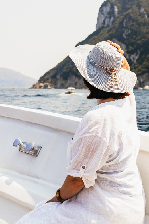 Capri: Island Boat Tour and Optional Blue Grotto Visit - What the commentary is like onboard