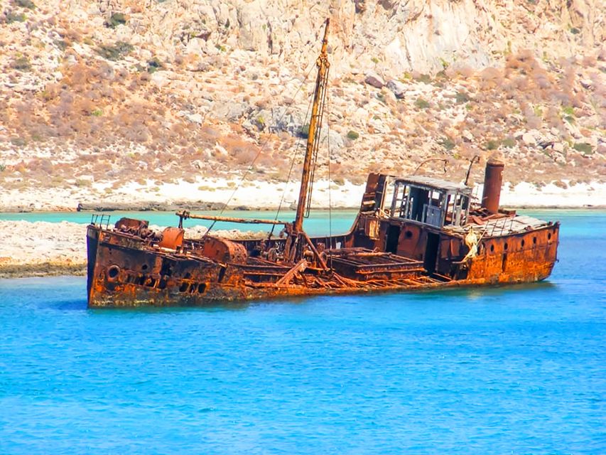 Chania Areas/Kalyves:Gramvousa Island & Balos,Boat Tkt Extra - A smooth coach ride from Chania to Kissamos