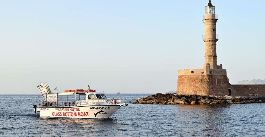 Chania Town: Glass-Bottom Boat Cruise to Thodorou & Lazareta - The crew makes the difference