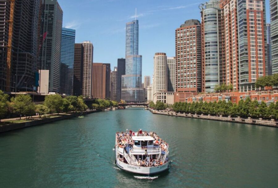 Chicago: 1.5-Hour Lake and River Architecture Cruise - Why this 90-minute route works so well