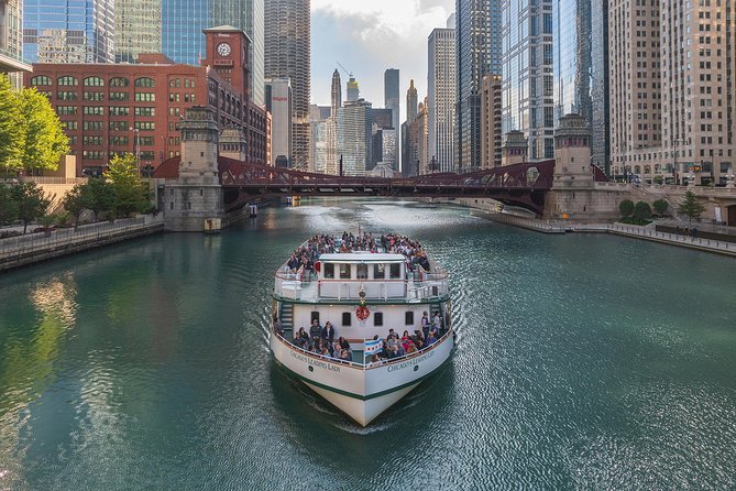 Chicago Architecture Center River Cruise aboard First Lady - Why this river cruise is worth your time