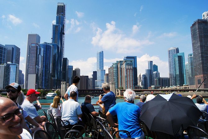 Chicago Architecture Center River Cruise aboard First Lady - Mies van der Rohe and 150 North Riverside
