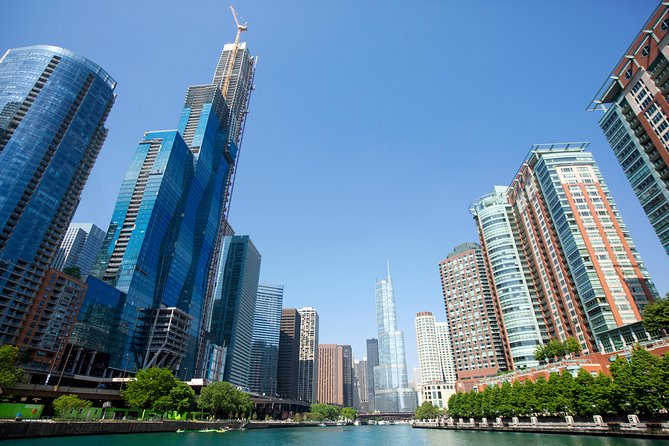 Chicago Architecture River Cruise - What the one-hour route gives you