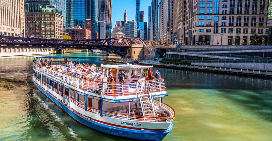 Chicago: Architecture River Cruise Skip-the-Ticket Line - Key points to know before boarding