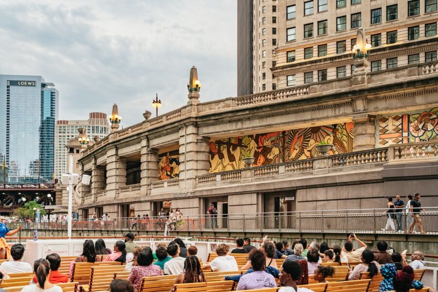 Chicago: Architecture River Cruise Skip-the-Ticket Line - What the boat ride feels like